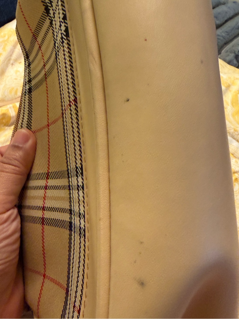Beige Plaid Shoulder Bag - Classic Check Pattern - Picture 5 of 8